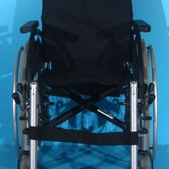Scaun cu rotile handicap Breezy   sezut 41 cm
