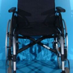 Scaun cu rotile Breezy / latime sezut 45 cm