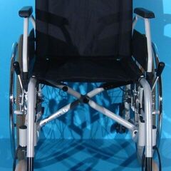 Scaun cu rotile handicap  BB  latime sezut 43 cm