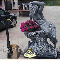 Statuetă jardinieră flori, gri patinat, model J12.