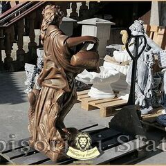 Statuetă domnița cu ulcea, arămiu patinat, model S16.