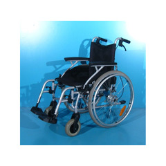 Scaun cu rotile din aluminiu Drive / latime sezut 42 cm