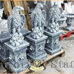 Set 3 statuete vulturi cu socluri, gri antichizat.