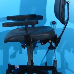 Scaun de birou ergonomic pacient Meyra