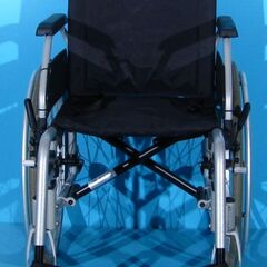 Scaun cu rotile din aluminiu Drive / latime sezut 42 cm