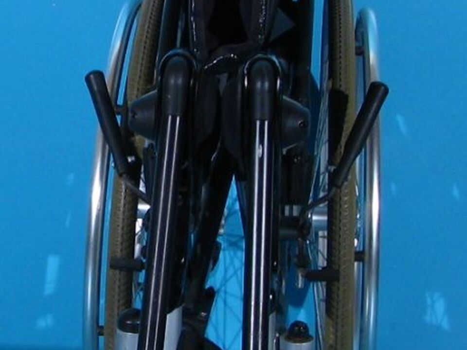 8/9
