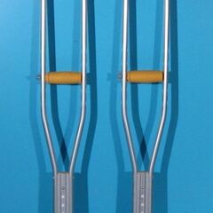 Carje cu sprijin subaxilar aluminiu NEFOLOSITE   set 2 buc