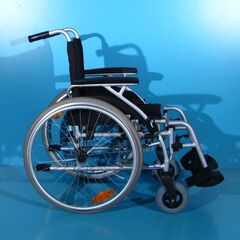 Scaun cu rotile din aluminiu Drive   latime sezut 42 cm