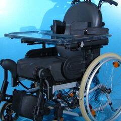 Scaun cu rotile - Invacare / latime sezut 43 cm