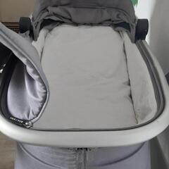 Cărucior de bebelusi si copii