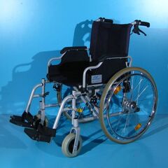 Scaun cu rotileTrenmobil   latime sezut 46 cm