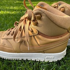 Ghete Nike Sneakers DR7882 700 Maro, mărime 40