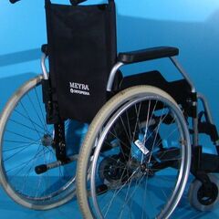 Scaun cu rotile - Meyra   latime sezut 39 cm