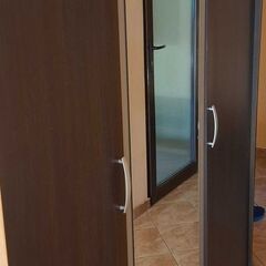 Vand ( DONEZ) aragaz Zanussi stare perfectă impreuna cu dulap 3 usi!