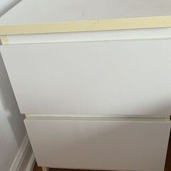 Gratuit!!! 2 noptiere Malm Ikea