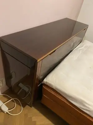 Donez pat doua persoane