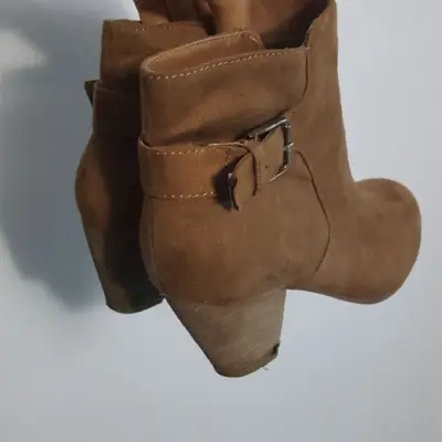 Donez Botine cizme maro bej toc 38