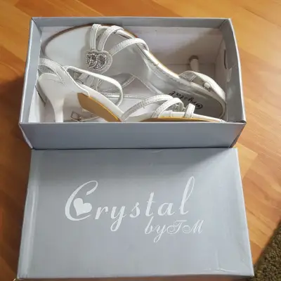 Donez Sandale albe ocazie