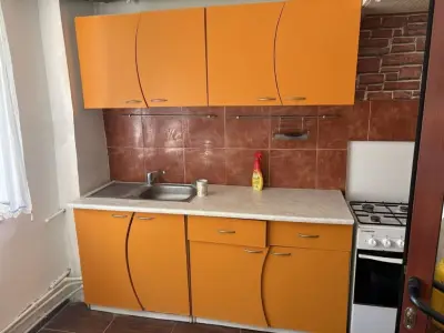 Donez mobila cu ridicare personala