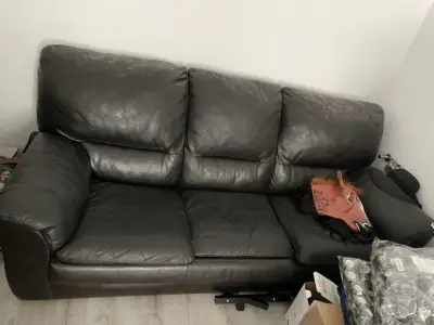 GRATIS ! Canapea piele neagră