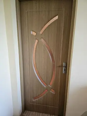 6 usi interior gratuit