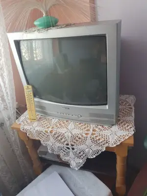 Donez doua televizoare și un frigider