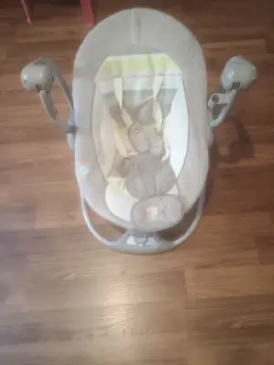 Donez legăn bebeluși
