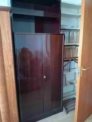 Biblioteca 3 corpuri + șifonier