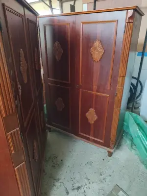 Donez dulapuri ,sufragerie,biblioteca