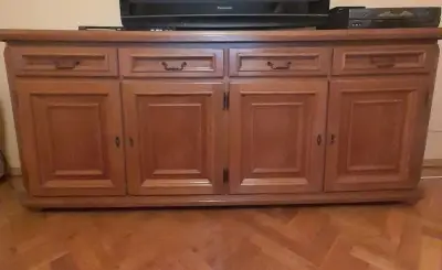 Doneze set mobilă sufragerie, vitrină, comodă, măsuță
