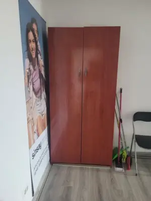 De donat 3 dulapuri.
