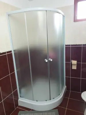 Donez cabina de dus