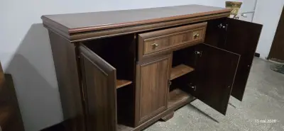 Comoda 4 usi si sertar