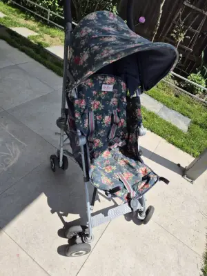 DONEZ cărucior Maclaren