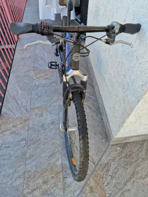 Donez bicicleta MTB triumph
