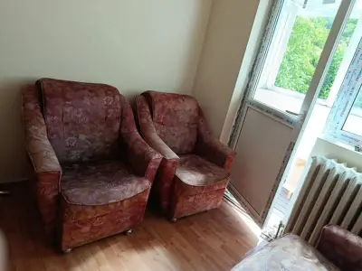 Donez pat și fotolii