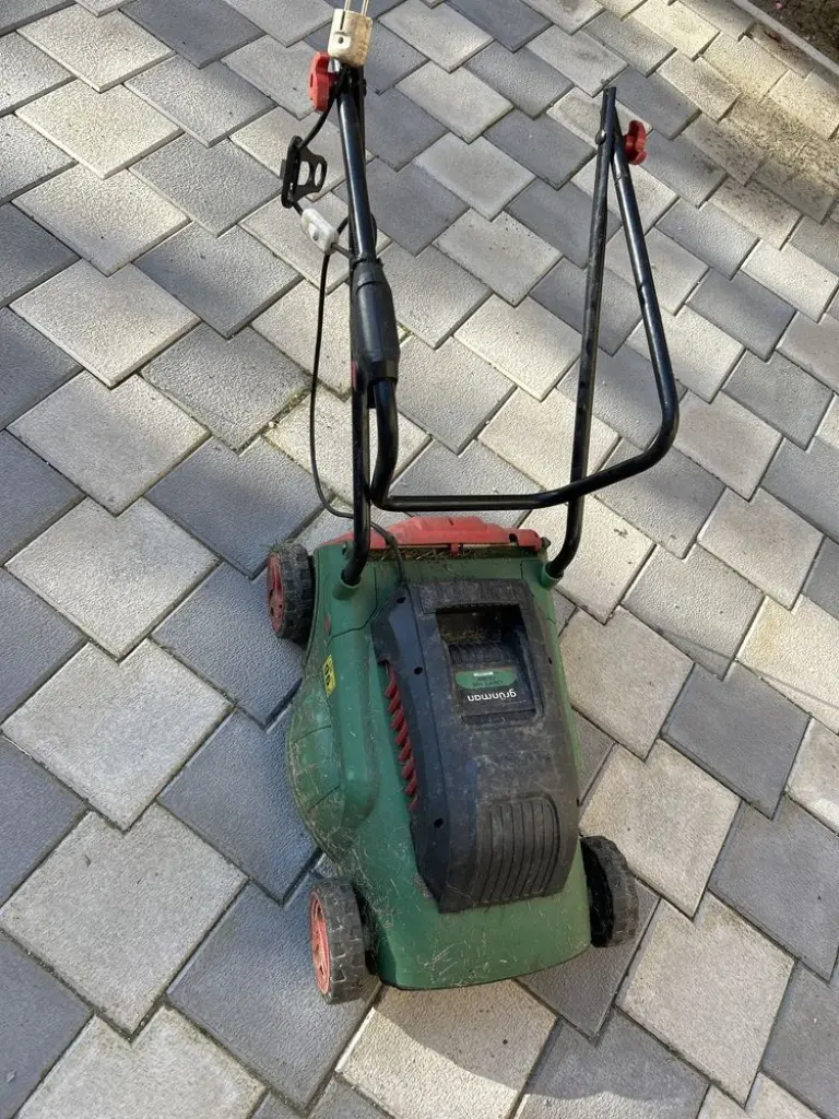 1 / 2