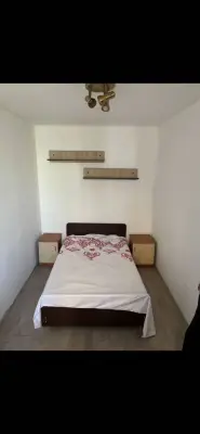 Cedez mobilier, 3 corpuri de mobila, in Targu-Jiu, gratuit, debarasare