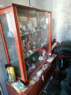 Donez vitrina in stare buna