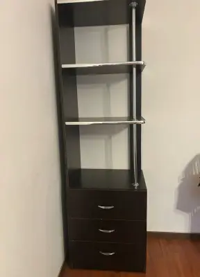 Donez dulap cu etajera