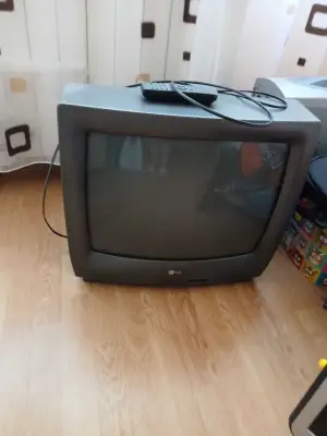 Donez tv cu tub in stare ok