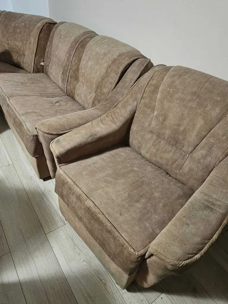 4 / 4