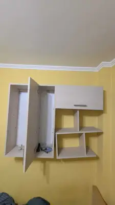Donez dulap suspendat